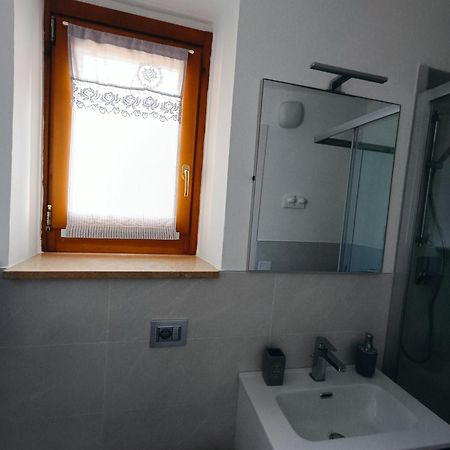 Casa Lisetta, 3-Room Apartment With Lake View توري ديل بيناكو المظهر الخارجي الصورة