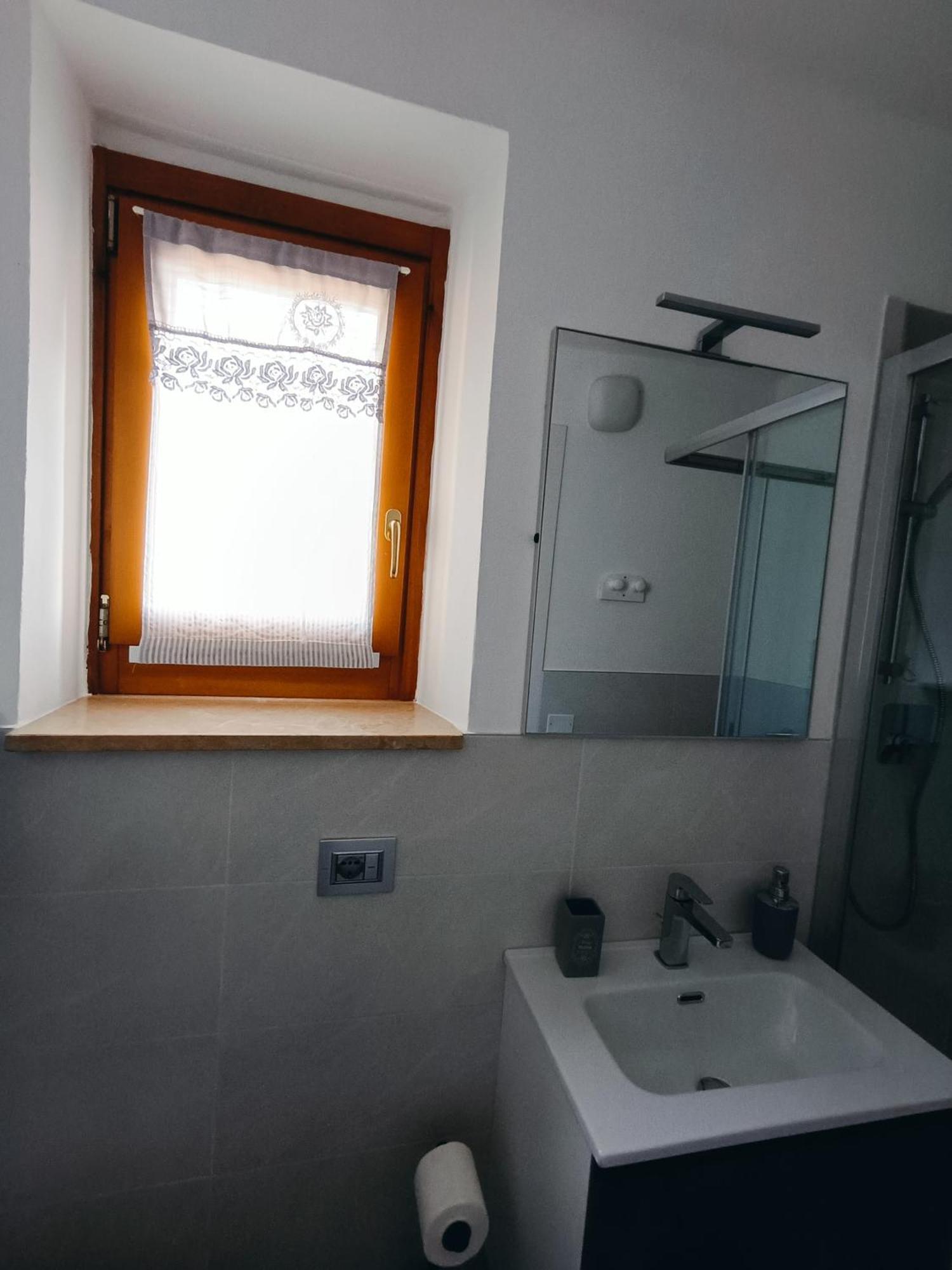 Casa Lisetta, 3-Room Apartment With Lake View توري ديل بيناكو المظهر الخارجي الصورة